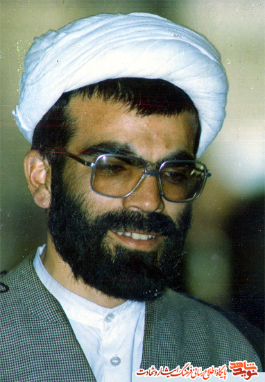 می خواست شبیه بسیجی ها باشد می خواست شبیه بسیجی ها باشد