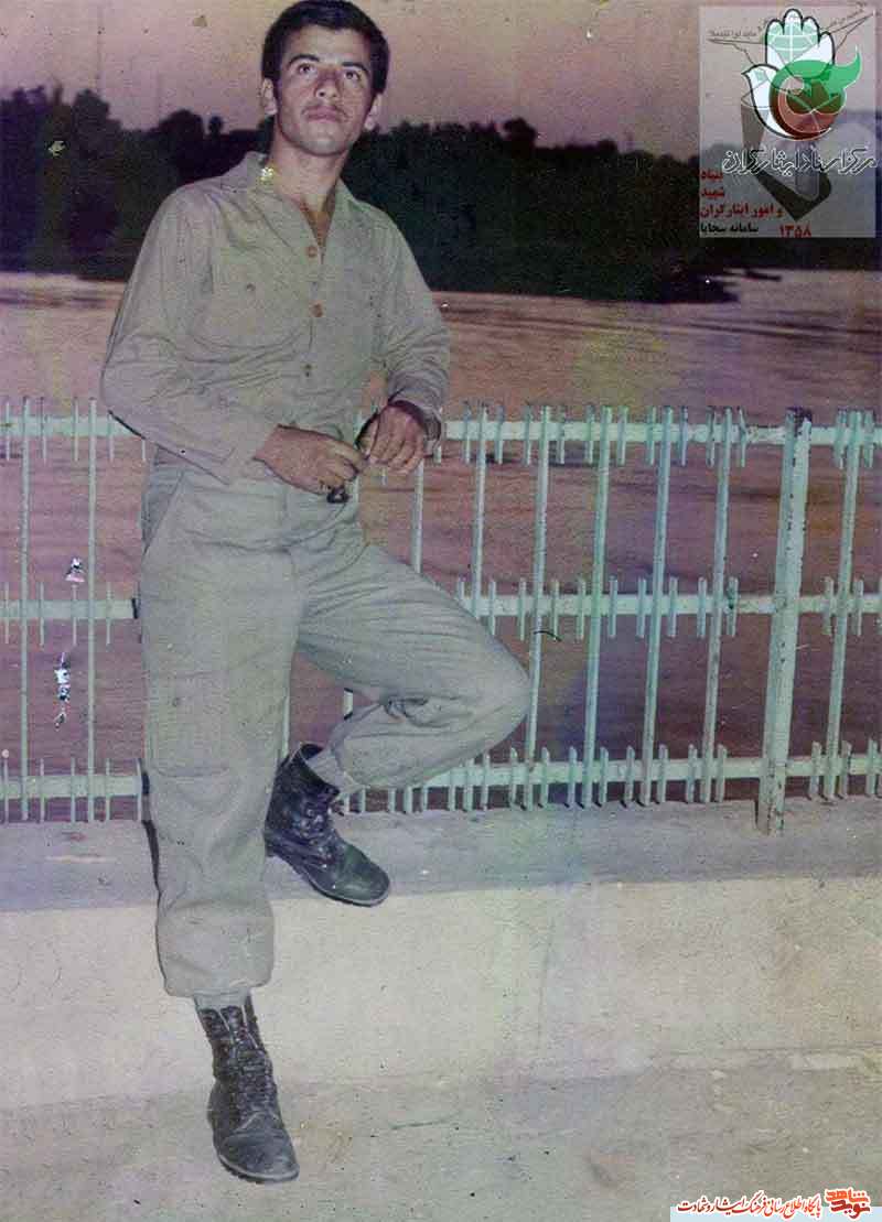مروری بر دفتر «زندگی» «شهید اسماعیل اسماعیلی ابیازنی» مروری بر دفتر «زندگی» «شهید اسماعیل اسماعیلی ابیازنی»