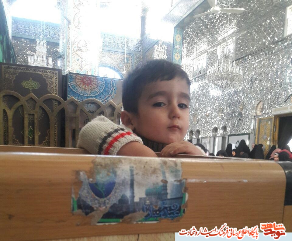 به حرفه پرستاری که منتسب به حضرت زینب است افتخار می کنم