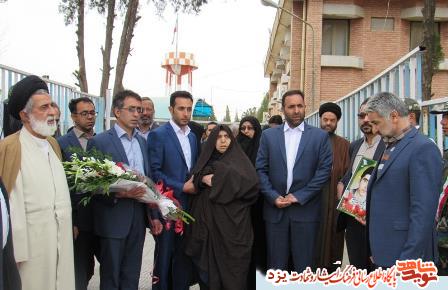 استقبال از پیکر مطهر شهید غیاث هدشی در یزد + گزارش تصویری استقبال از پیکر مطهر شهید غیاث هدشی در یزد + گزارش تصویری