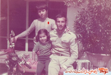 ای مادر شهادت بیهوده نیست و در آن مرگ نیست ای مادر شهادت بیهوده نیست و در آن مرگ نیست