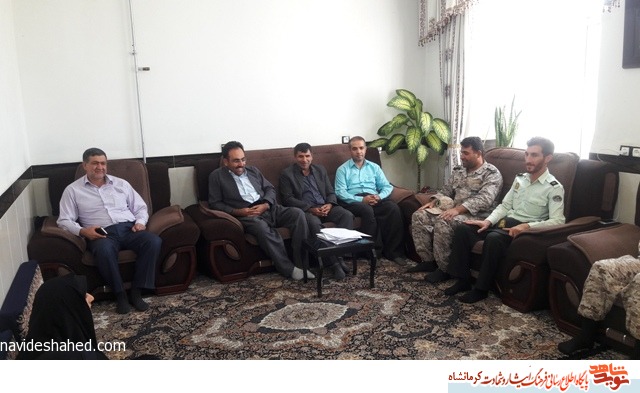 سركشي از خانواده هاي شاهد و ايثارگر بخش شاهو شهرستان روانسر+ تصویر