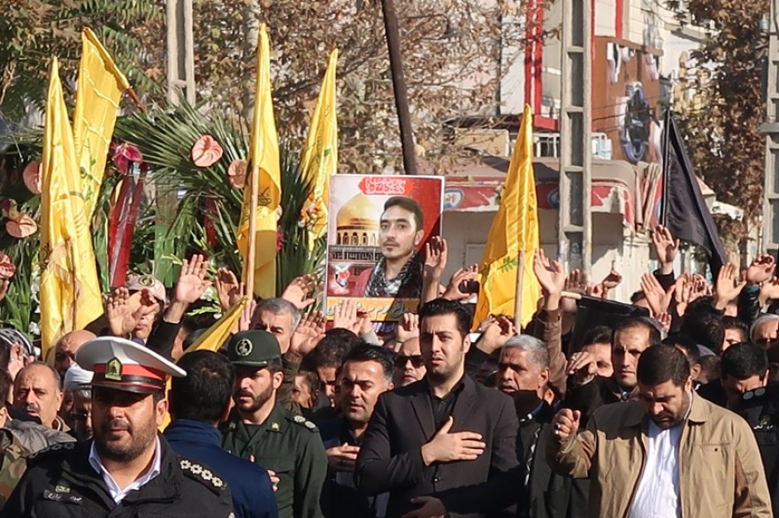 تشیع پیکر مطهر شهید مدافع حرم  «سیدعلی نقوی» در محمد شهر / تصاویر