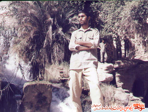 ای ملّت شهیدپرور ! نگذارید که خون شهیدان پایمال شود ای ملّت شهیدپرور ! نگذارید که خون شهیدان پایمال شود