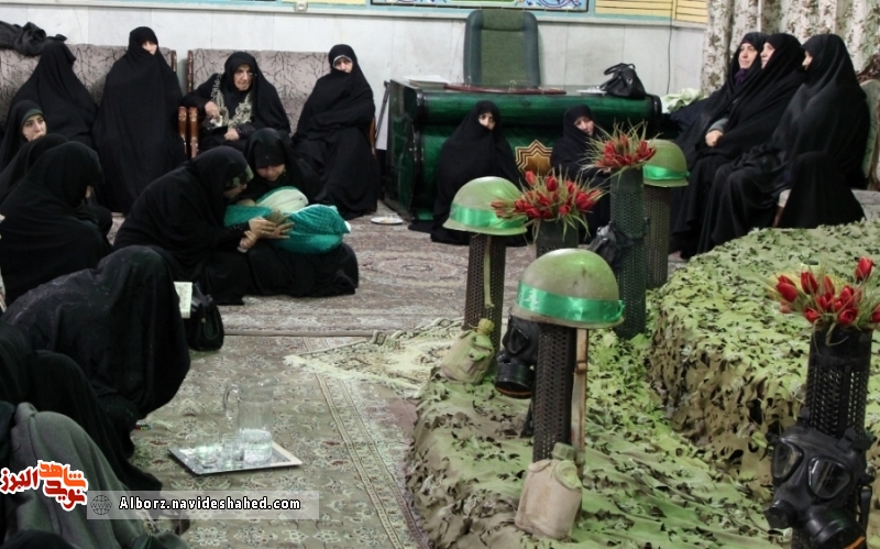 بزرگداشت شهدای حادثه تروریستی زاهدان در کرج برگزار شد بزرگداشت شهدای حادثه تروریستی زاهدان در کرج برگزار شد