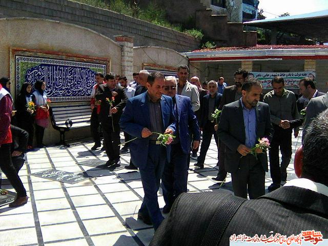 تصاوير/ گلباران مزار شهداى پل سفيد شهرستان سوادكوه تصاوير/ گلباران مزار شهداى پل سفيد شهرستان سوادكوه
