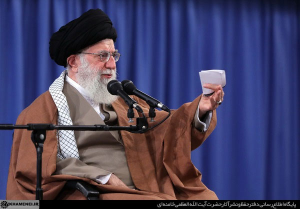 دیدار خانوادههای شهدای دفاع مقدس و مدافع حرم با رهبر انقلاب دیدار خانوادههای شهدای دفاع مقدس و مدافع حرم با رهبر انقلاب