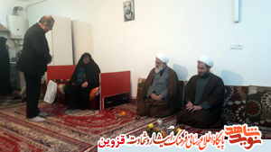 صبر و مقاومت همسران شهدا قابل تحسین است