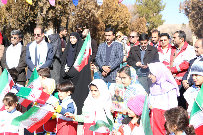 نونهالان شهرکرد با آرمانهای شهدا تجدید پیمان کردند نونهالان شهرکرد با آرمانهای شهدا تجدید پیمان کردند