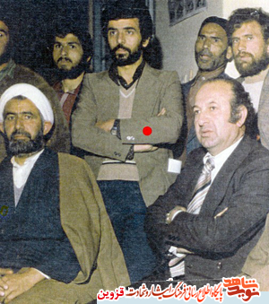 همه میگریختند ولی او قدم میزد! همه میگریختند ولی او قدم میزد!