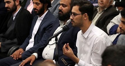 تمجید از شعری در وصف مظلومیت امام حسین(ع) و حضرت زینب (س) تمجید از شعری در وصف مظلومیت امام حسین(ع) و حضرت زینب (س)