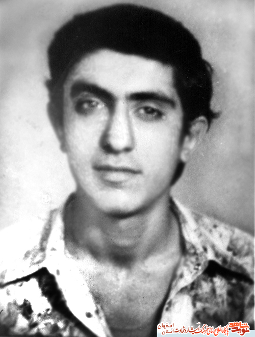 زندگینامه شهید علیرضا مستحکم آرانی زندگینامه شهید علیرضا مستحکم آرانی