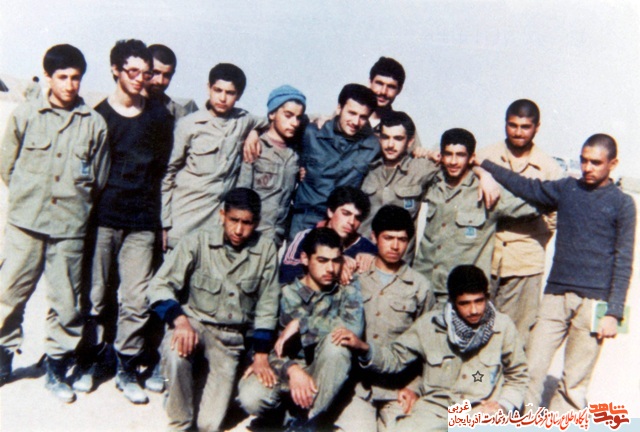 مادری که آرزو داشت با شهید شدن فرزندش درخت انقلاب را سیراب تر کند مادری که آرزو داشت با شهید شدن فرزندش درخت انقلاب را سیراب تر کند