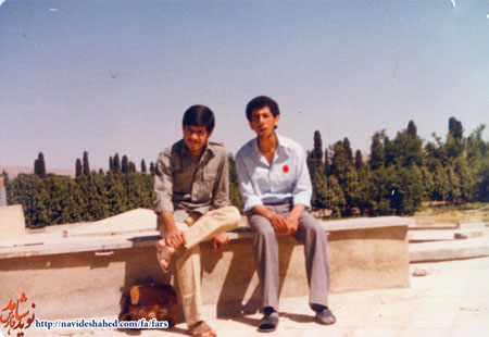 معلم شهیدی که خود را وقف بچه های روستا کرد معلم شهیدی که خود را وقف بچه های روستا کرد