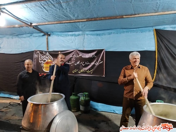 پخت حلیم به مناسبت شهادت امام رضا(ع) در سمنان