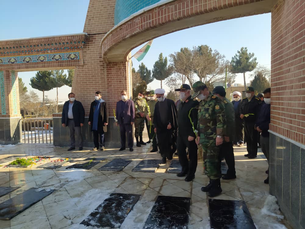 گزارش تصویری| مراسم غبارروبی و عطرافشانی شهدای مدافع حرم شهرستان بجنورد برگزار شد
