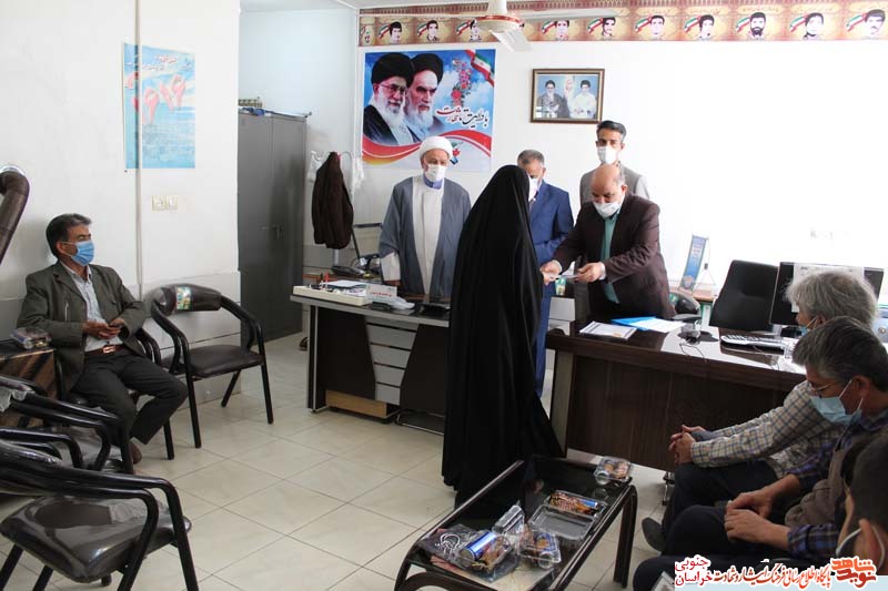 از دانش آموزان ممتاز شاهد و ایثارگر شهرستان بشرویه تجلیل شد از دانش آموزان ممتاز شاهد و ایثارگر شهرستان بشرویه تجلیل شد