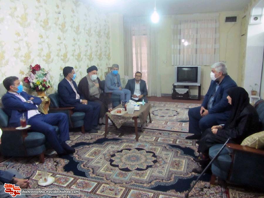دیدار مسئولین شهرستان بهارستان از خانواده شهدا و ایثارگران دیدار مسئولین شهرستان بهارستان از خانواده شهدا و ایثارگران