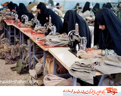 کمک رسانی به رزمندگان در ستاد مردمی مرا خوشحال می کرد کمک رسانی به رزمندگان در ستاد مردمی مرا خوشحال می کرد