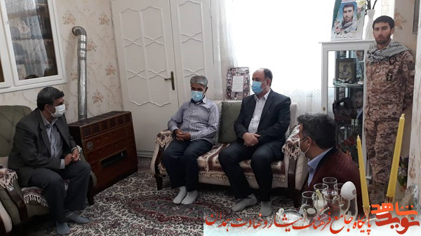 مجید صفدریان با خانواده‌های شهدا دیدار کرد