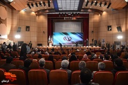 هیچ عزتی بالاتر از خدمت به شهدا نیست