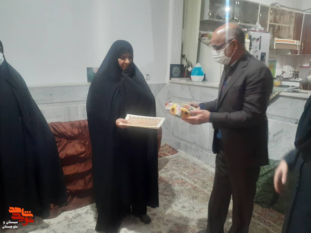 دیدار و تجلیل از مادران و همسران شهدا