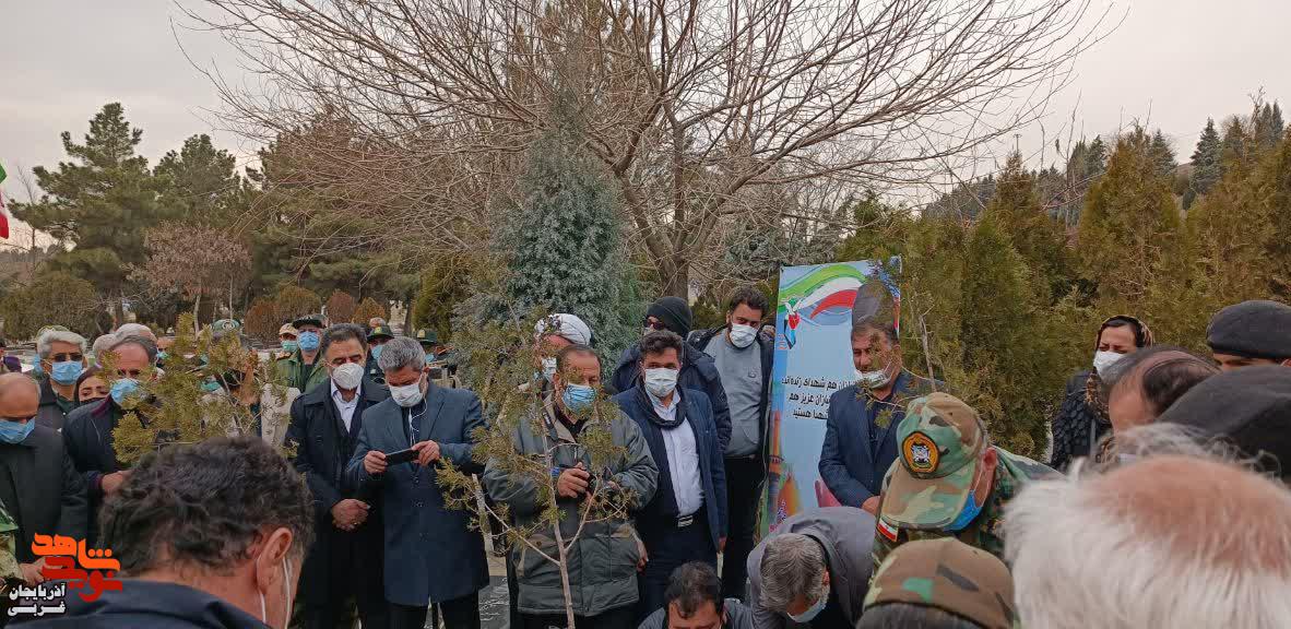 گزارش تصویری/ تشییع پیکر جانباز گرانقدر ۷۰ درصد «حسن یوسفی دیزج»