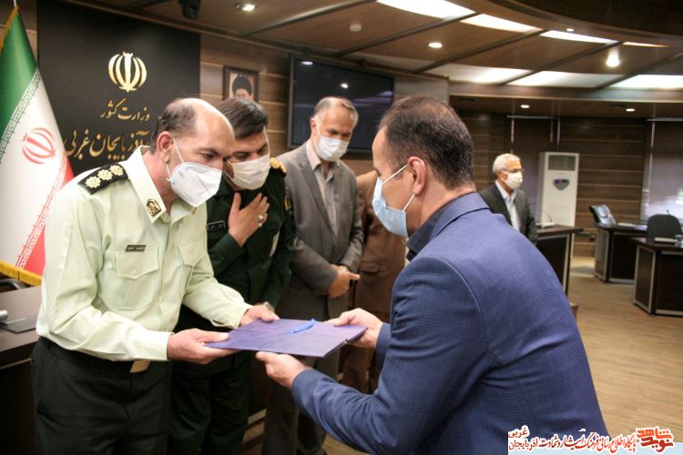 گزارش تصویری/ مراسم تجلیل از برگزیدگان جشنواره جایزه ملی ایثار برگزار شد