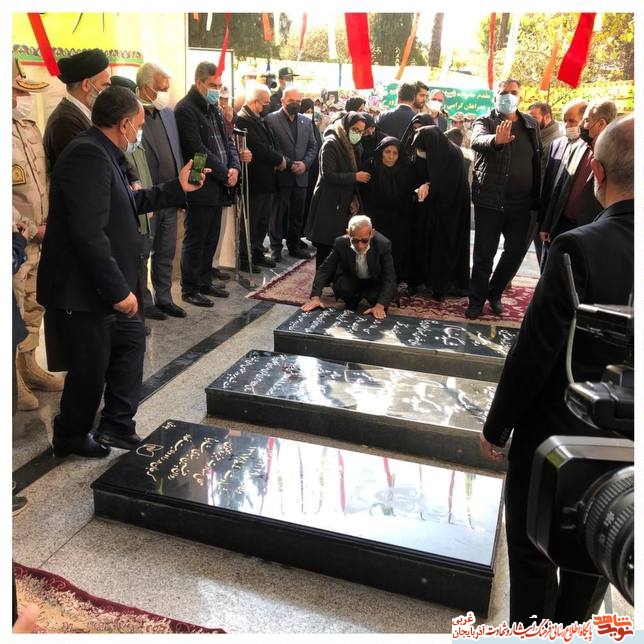 مزار مطهر شهید معظم سیدکریم عباسی، گل باران وعطر افشانی شد