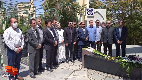 ادای احترام مسئولان صدا و سیمای سنندج به شهید همدانی