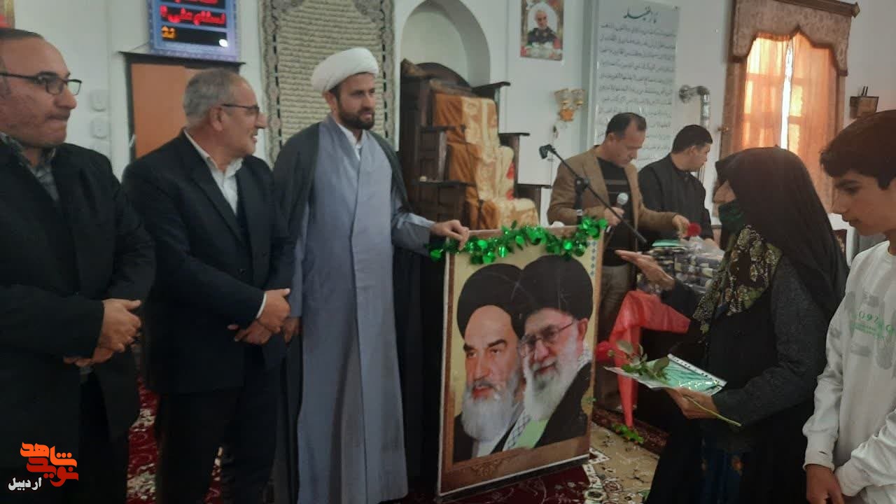تجلیل از مادران شهدای بخش قصابه شهرستان مشکین شهر+ عکس