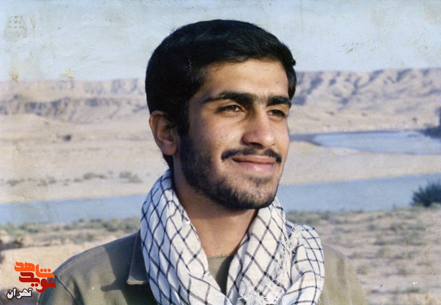 بدانید که جبهه نعمت بزرگی است انسان ساز و مکتب عالیه‌ای است