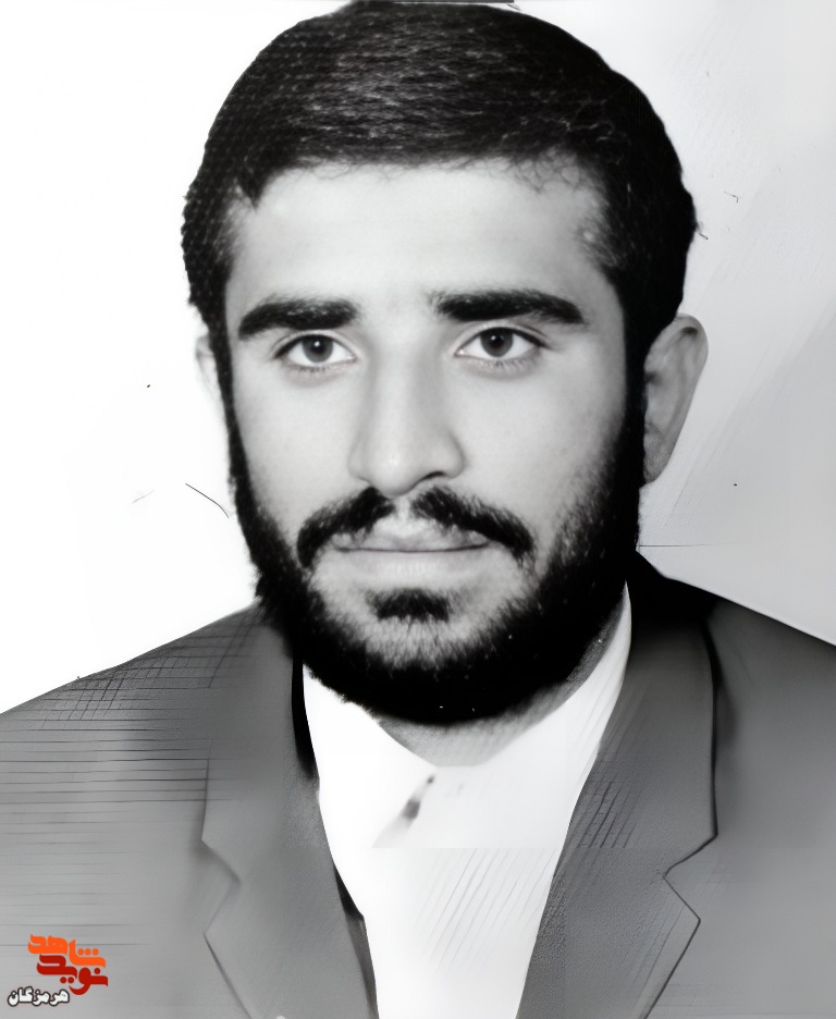 بی