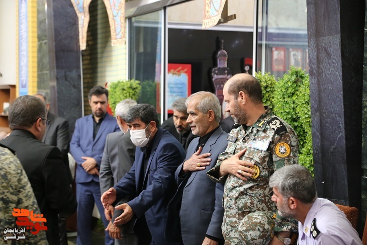 مراسم بزرگداشت سالگرد ارتحال امام خمینی (ره) و گرامیداشت شهدای خدمت