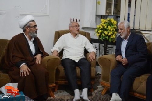 دیدار استاندار لرستان با خانواده شهیدان «اسکندر و حیدر تقی زاده»