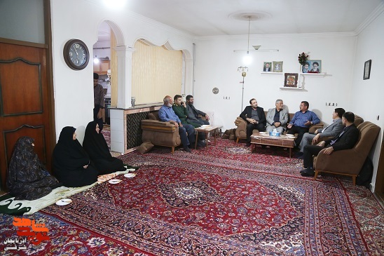 سلمانی و نریمانی بمناسبت سالروز بازگشت آزادگان به دیدار با دو آزاده رفتند سلمانی و نریمانی بمناسبت سالروز بازگشت آزادگان به دیدار با دو آزاده رفتند