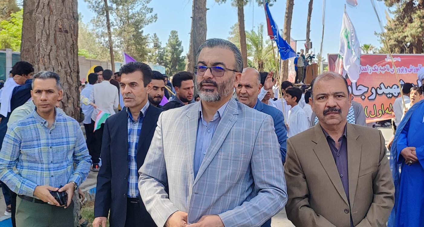 حضور پرشور مردم و خانواده معظم شهدا و ایثارگران در راهپیمایی محکومیت رژیم صهیونیستی