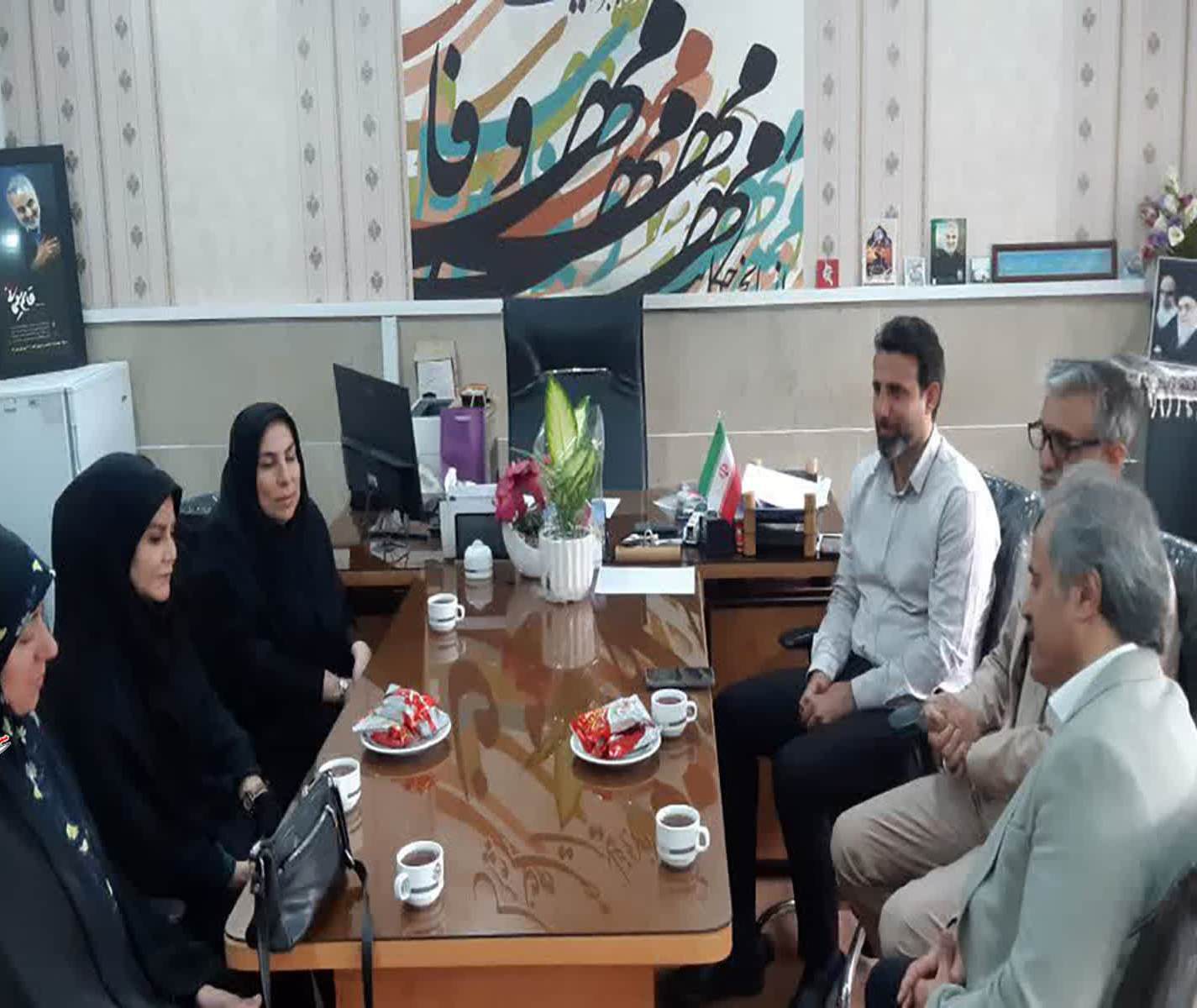 دیدار از معلمین مدارس شاهد به مناسبت گرامیداشت هفته معلم