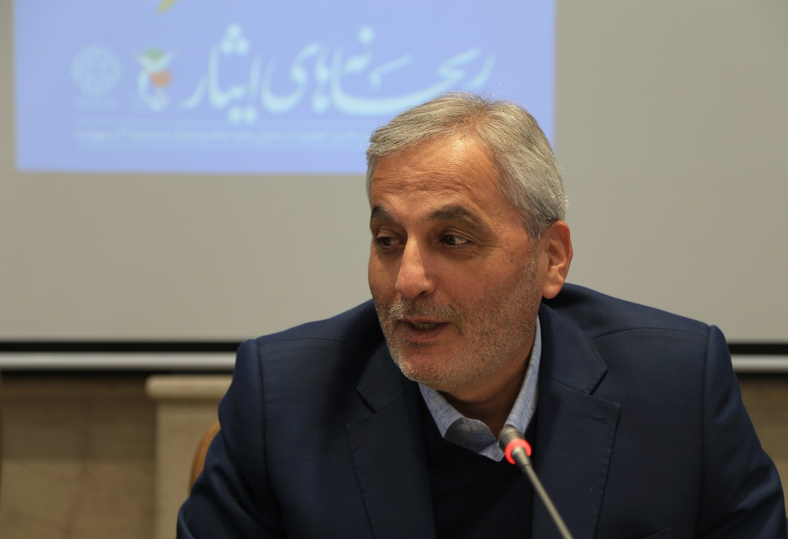 تقدیر از دختران نخبه شاهد و ایثارگر آذربایجان‌شرقی + تصاویر