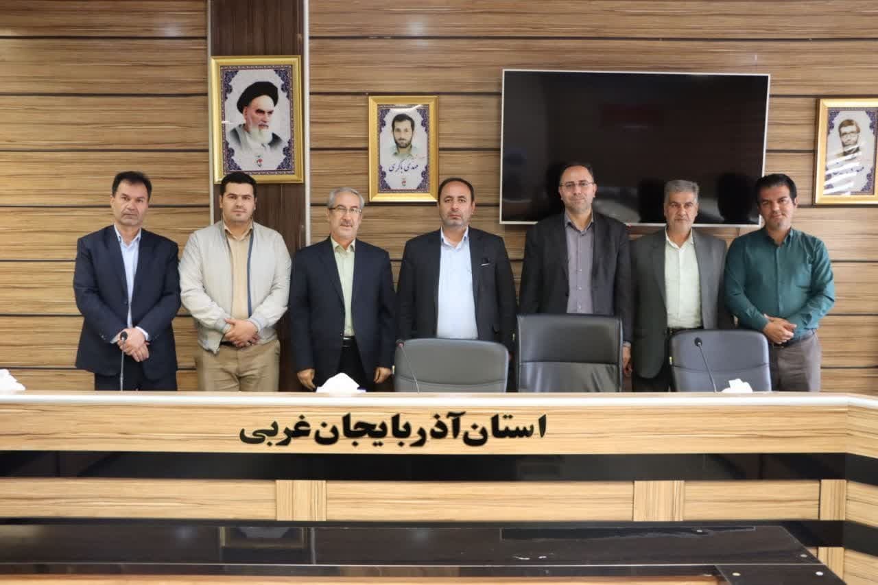 تفاهم نامه همکاری بنیاد شهید آذربایجان غربی و دانشگاه آفاق