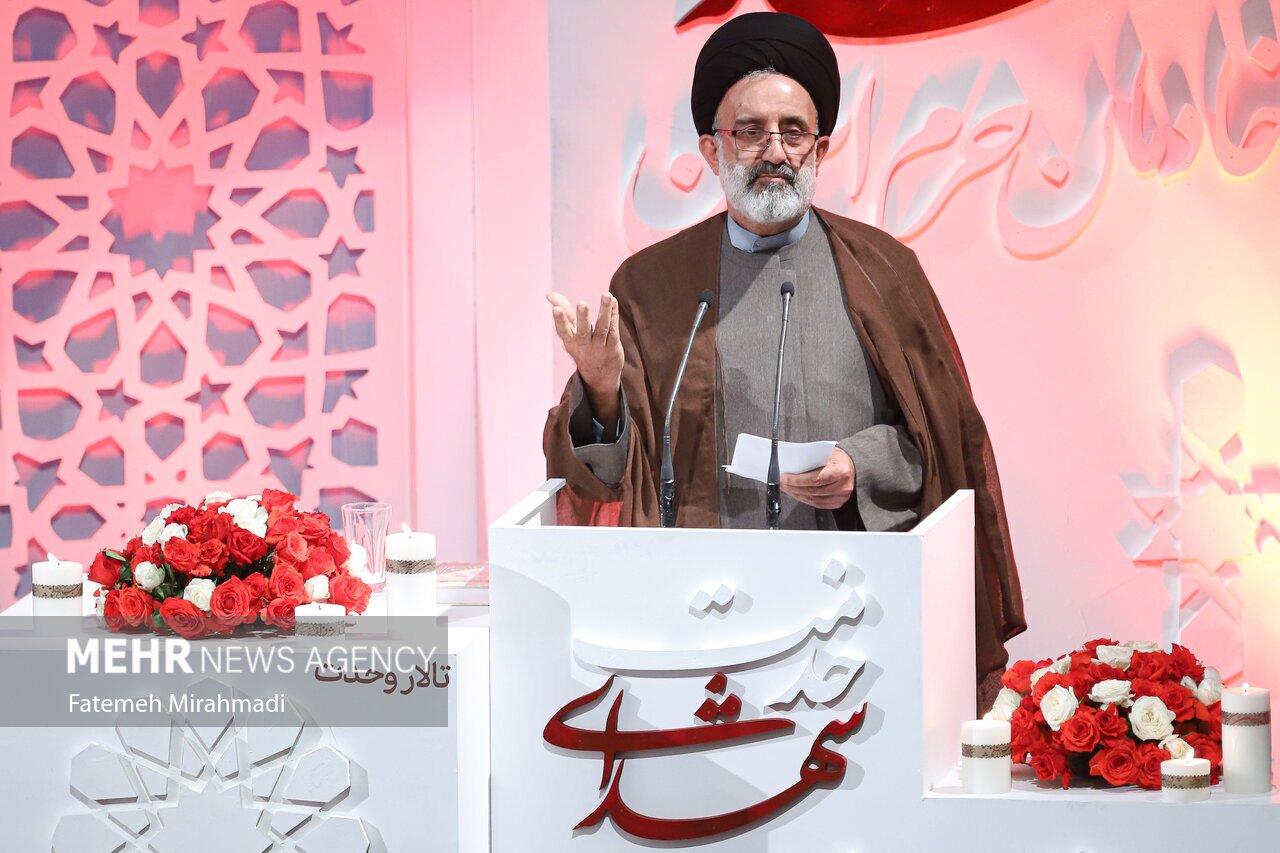 سمفونی «روایت پرواز اردیبهشت» رونمایی شد