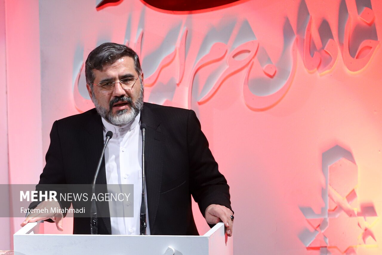 سمفونی «روایت پرواز اردیبهشت» رونمایی شد