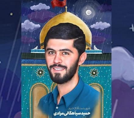 حمید با یک سبد گل زیبا، دم در منتظرم بود
