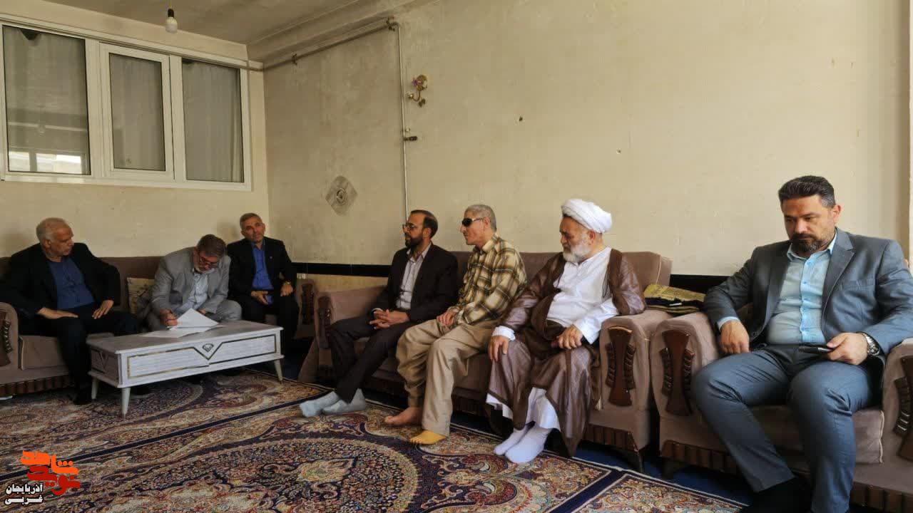 دیدار و سرکشی از خانواده جانباز 70 درصد در شهرستان سردشت