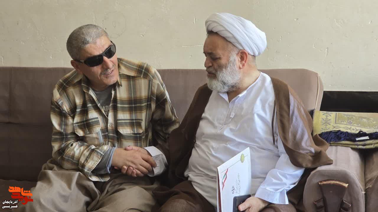 دیدار و سرکشی از خانواده جانباز 70 درصد در شهرستان سردشت