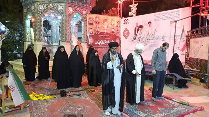 ملت ایران پیرو مکتب حسینی هستند