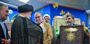 «حسین کاجی» نشان خادمی مسجد جمکران را دریافت کرد