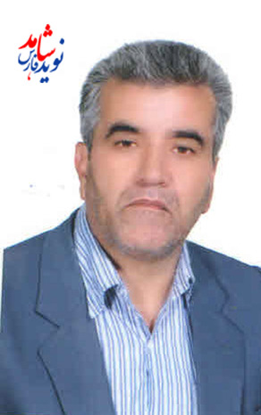 شهید عبدالصمدجمشيد نژاد سپيدان / 1333/1/2	/ محل دفن : گلزارشهداي سپيدان	
