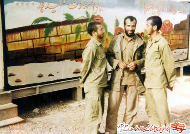 از چپ: شهید علیرضا بابایی - شهید حاج صادق بابایی - عبدالرضا بابایی