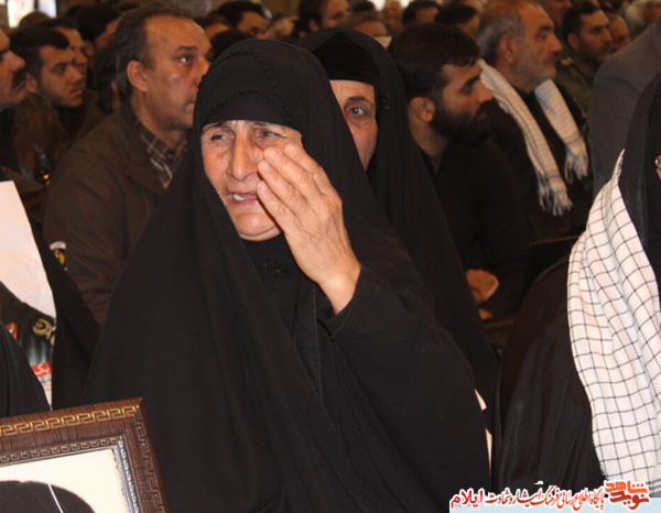 آیین بزرگداشت سردار سپهبد شهید قاسم سلیمانی با حضور گسترده مردم ولایتمدار استان ایلام